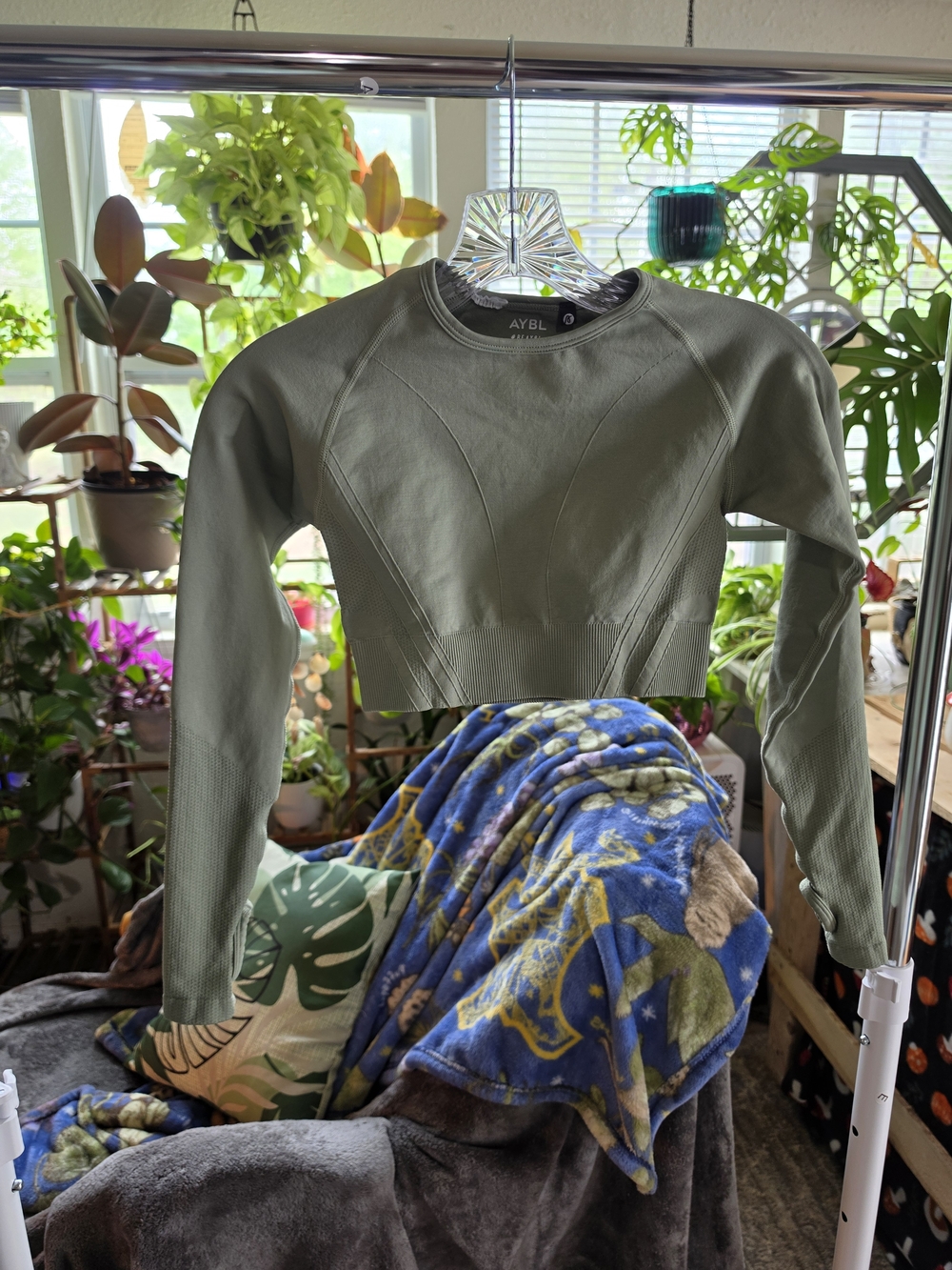 AYBL Olive Cropped Long-Sleeve Seam-Detail Top